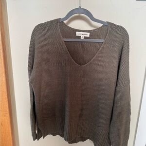 Lucky Brand Women's Olive Green V-Neck Sweater